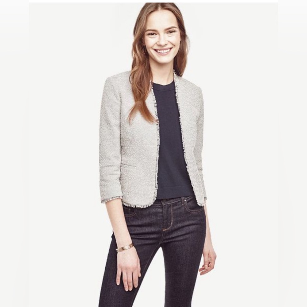 Ann Taylor Tweed Blazer Ivory Charcoal Open Front Raw Edge Jacket Size 12 Chic